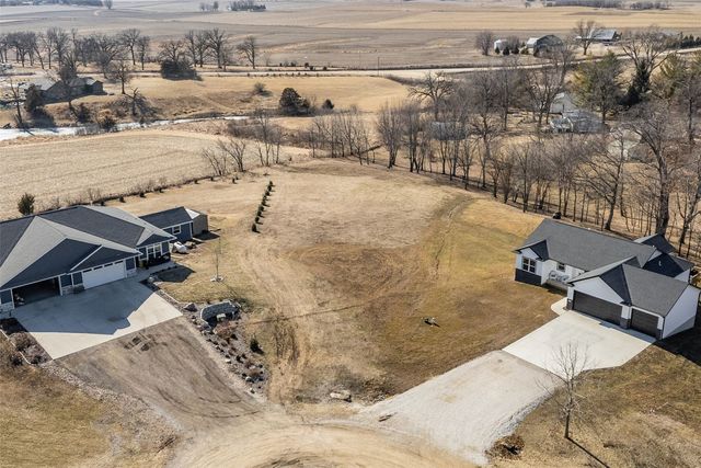 374 Arrowhead Lane, Lisbon, IA 52253