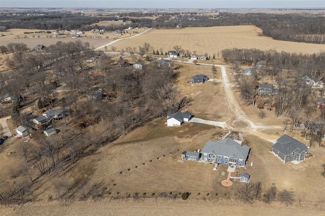 374 Arrowhead Lane, Lisbon, IA 52253