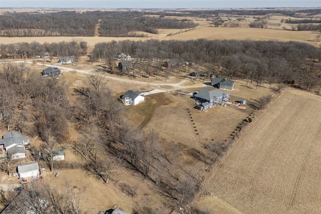 374 Arrowhead Lane, Lisbon, IA 52253
