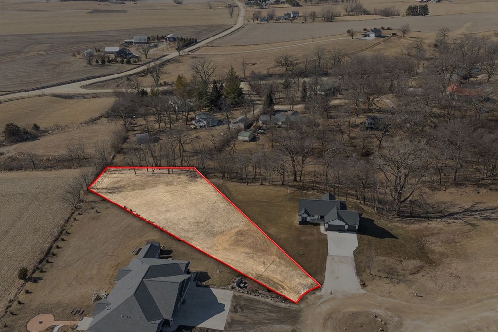 374 Arrowhead Lane, Lisbon, IA 52253