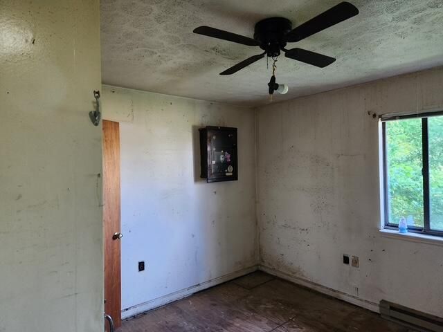 76 BOX BEAR TRA, Beattyville, KY 41311