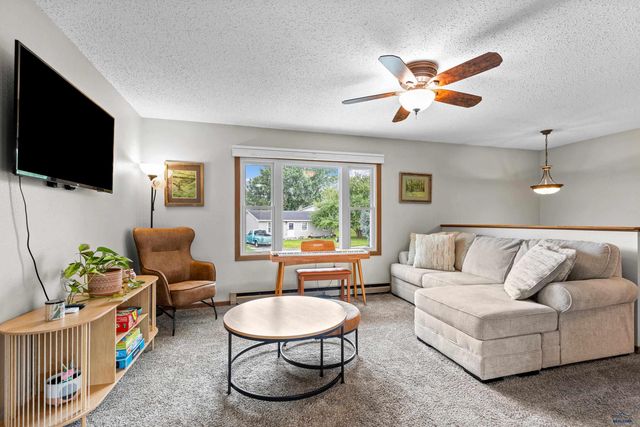 3226 HALL, Rapid City, SD 57702