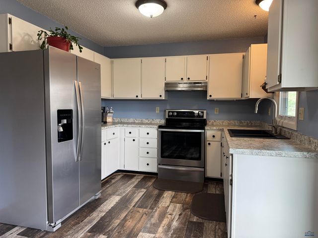 3226 HALL, Rapid City, SD 57702