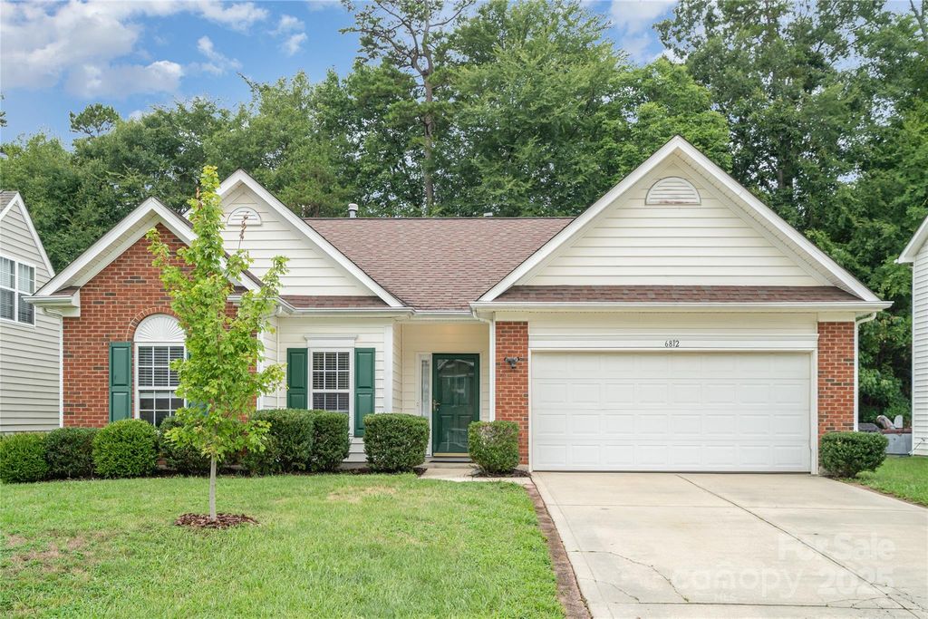 6812 Alydar Court, Charlotte, NC 28216