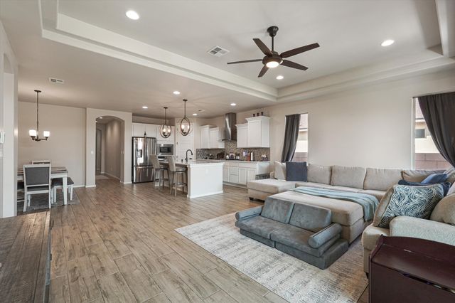4481 Bald Eagle Loop NE, Rio Rancho, NM 87144