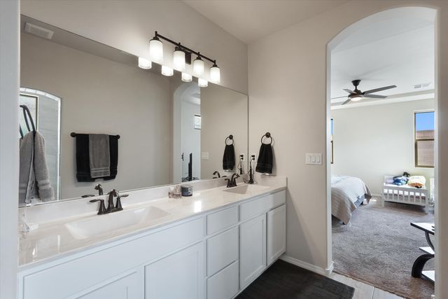 4481 Bald Eagle Loop NE, Rio Rancho, NM 87144