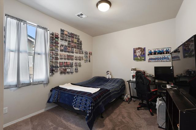 4481 Bald Eagle Loop NE, Rio Rancho, NM 87144