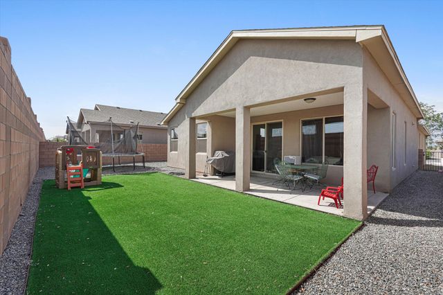 4481 Bald Eagle Loop NE, Rio Rancho, NM 87144