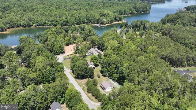 47 ELNOR RD, Bumpass, VA 23024