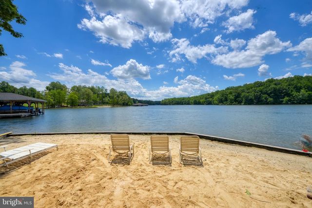 47 ELNOR RD, Bumpass, VA 23024