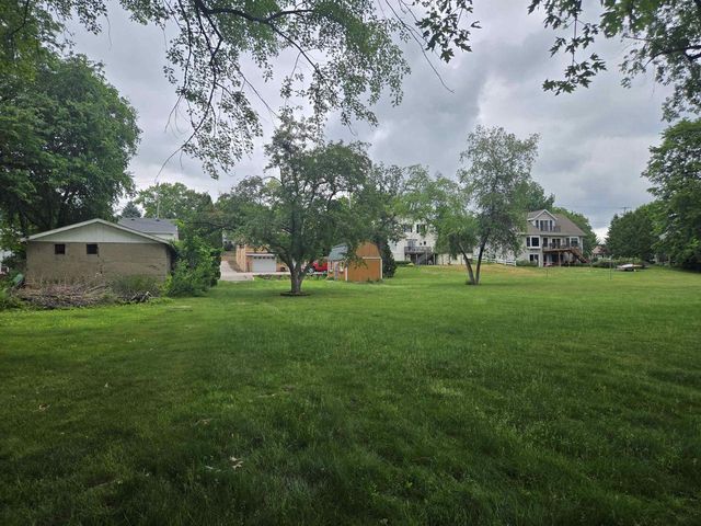 412 E Sherman Avenue, Fort Atkinson, WI 53538