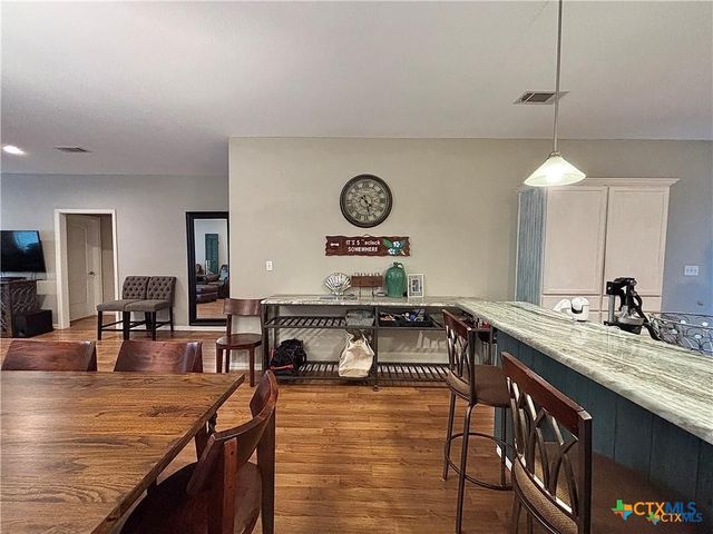 193 Coastal Oaks Loop, Port O'connor, TX 77982