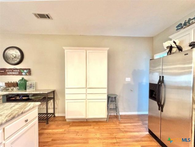 193 Coastal Oaks Loop, Port O'connor, TX 77982