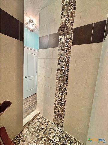 193 Coastal Oaks Loop, Port O'connor, TX 77982