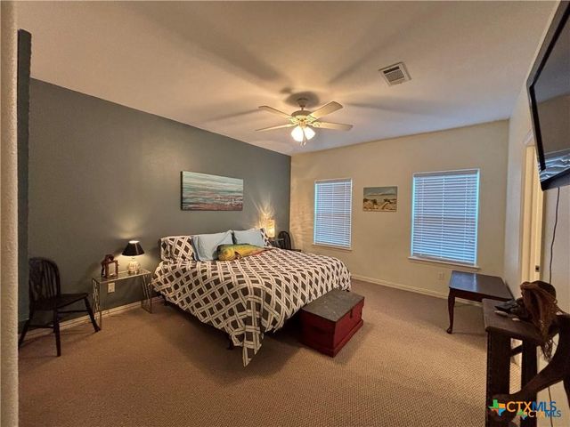 193 Coastal Oaks Loop, Port O'connor, TX 77982