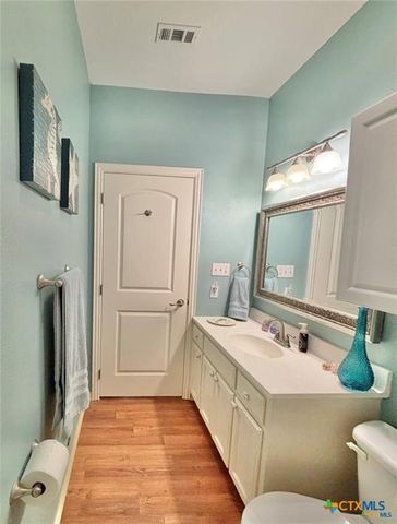 193 Coastal Oaks Loop, Port O'connor, TX 77982