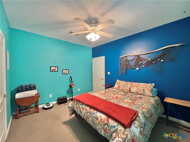 193 Coastal Oaks Loop, Port O'connor, TX 77982