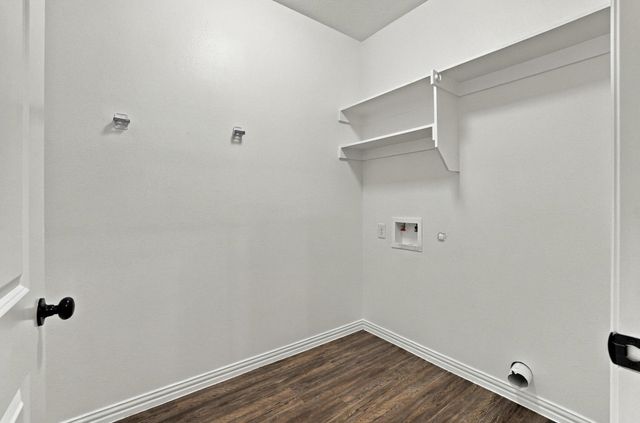 1116 S 6th Avenue, Denison, TX 75021