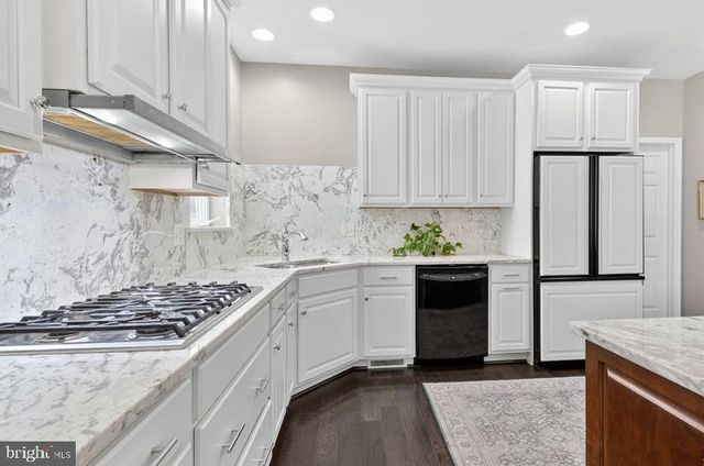 649 DORSET ST, Lititz, PA 17543