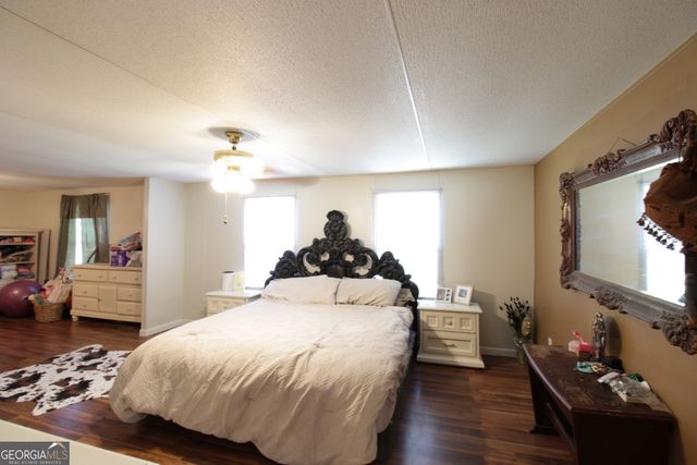 435 Cody Road, Nicholls, GA 31554