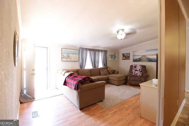 435 Cody Road, Nicholls, GA 31554