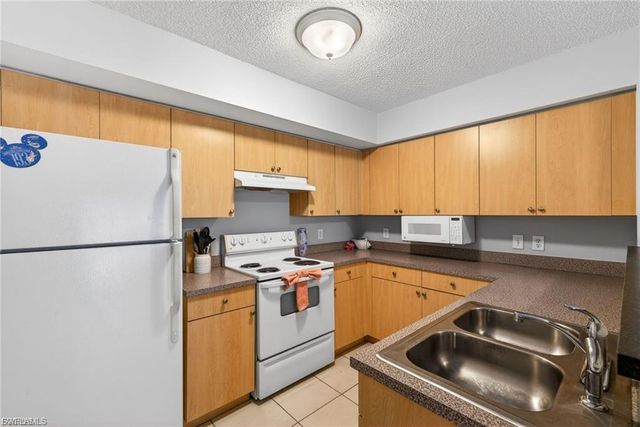 8617 River Homes LN 3303, Bonita Springs, FL 34135