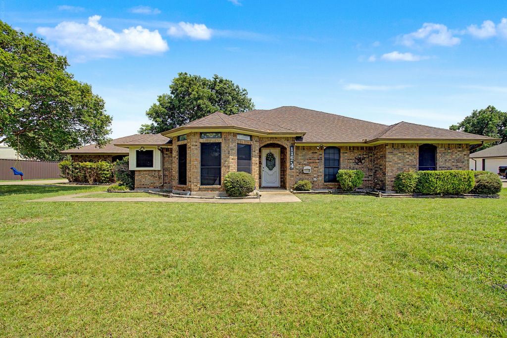 11654 Nicole Lane, Forney, TX 75126