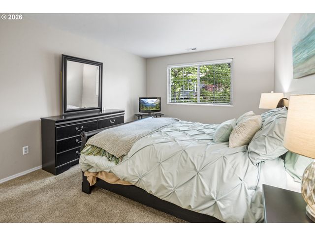 14243 Sw BARROWS Rd, Beaverton, OR 97007