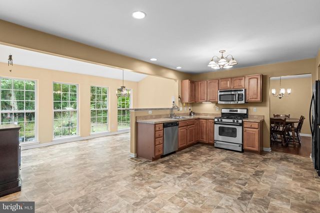 15 HOLLY HILLS LANE, Bridgeton, NJ 08302