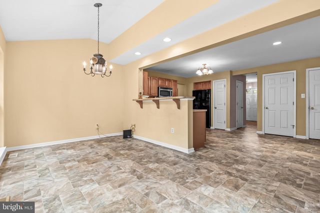 15 HOLLY HILLS LANE, Bridgeton, NJ 08302