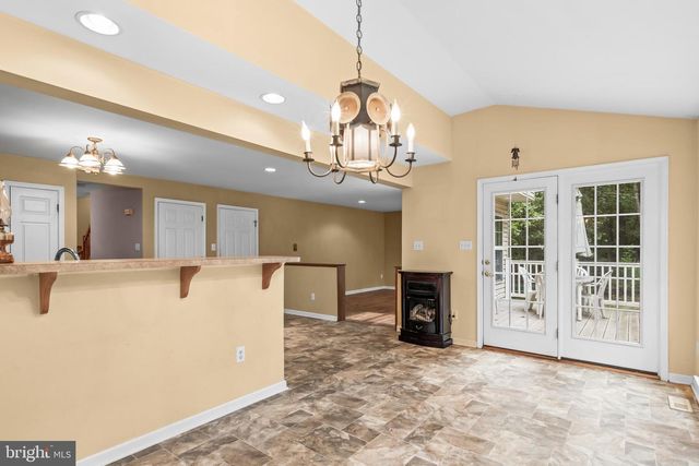 15 HOLLY HILLS LANE, Bridgeton, NJ 08302