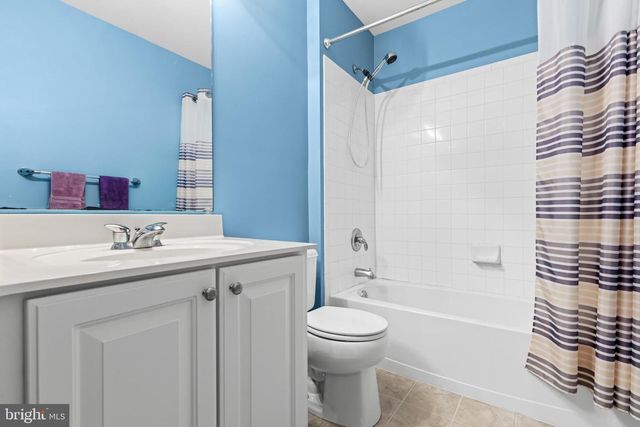 15 HOLLY HILLS LANE, Bridgeton, NJ 08302