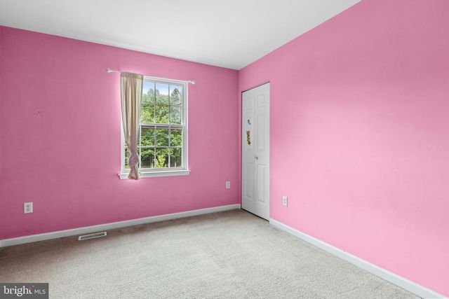 15 HOLLY HILLS LANE, Bridgeton, NJ 08302