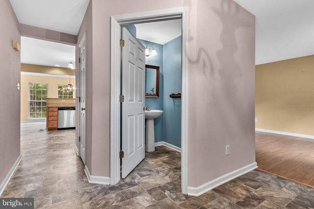 15 HOLLY HILLS LANE, Bridgeton, NJ 08302