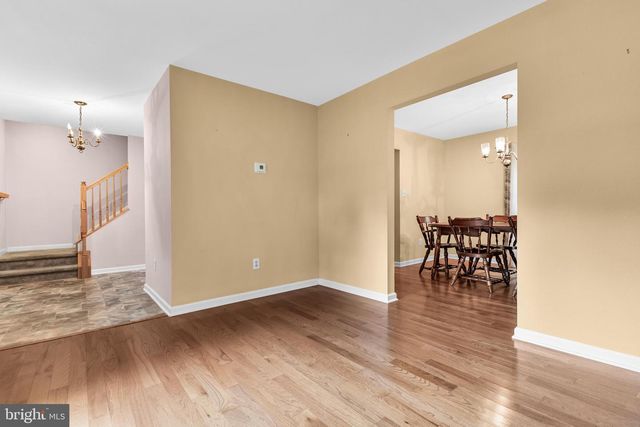 15 HOLLY HILLS LANE, Bridgeton, NJ 08302