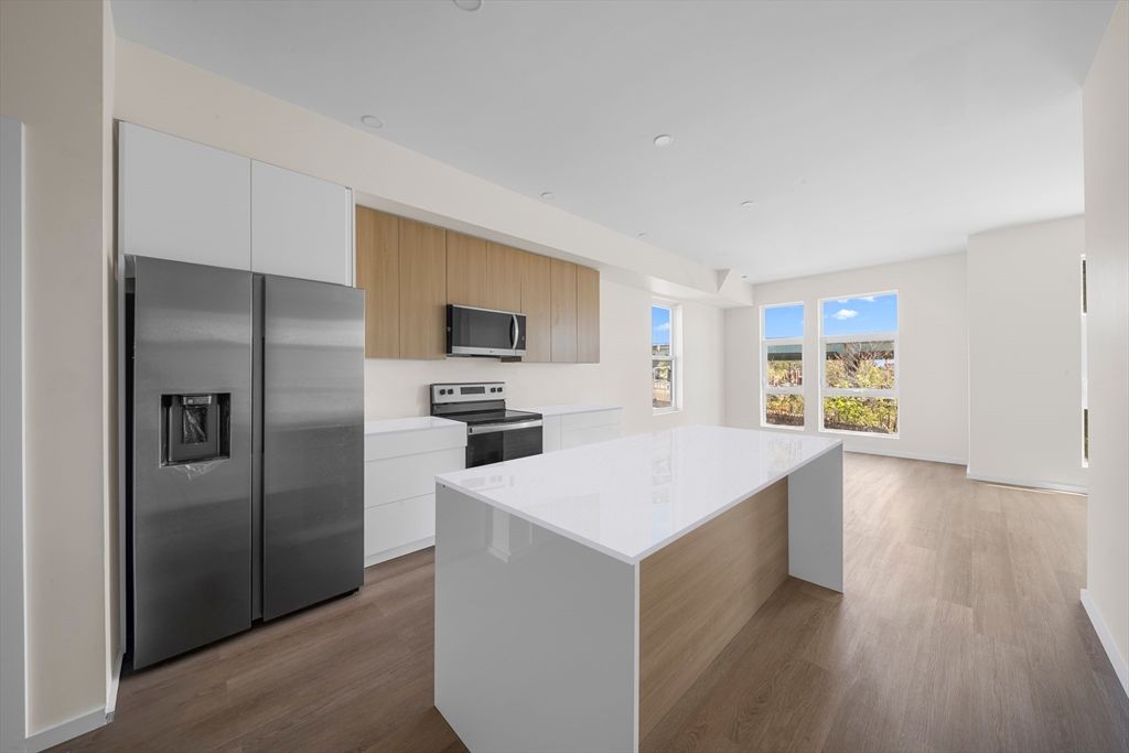 546 Saratoga 1, Boston, MA 02128