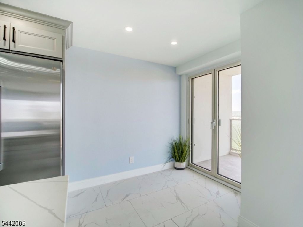 377 S Harrison St 17FF, East Orange City, NJ 07018 — photo 5