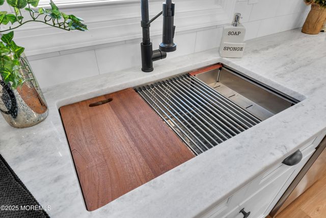 18 Meadowbrook Road, Brick, NJ 08723