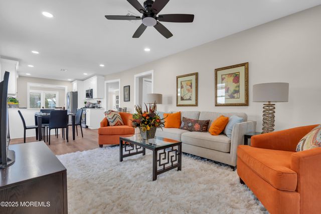 18 Meadowbrook Road, Brick, NJ 08723