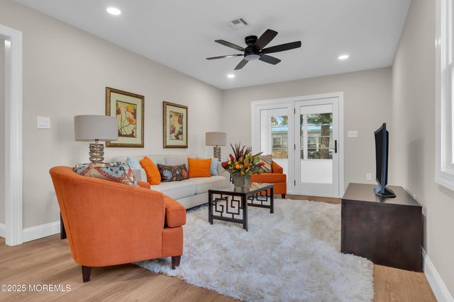 18 Meadowbrook Road, Brick, NJ 08723