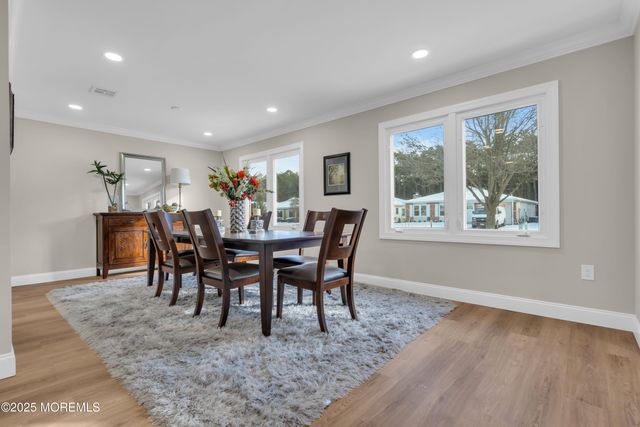 18 Meadowbrook Road, Brick, NJ 08723