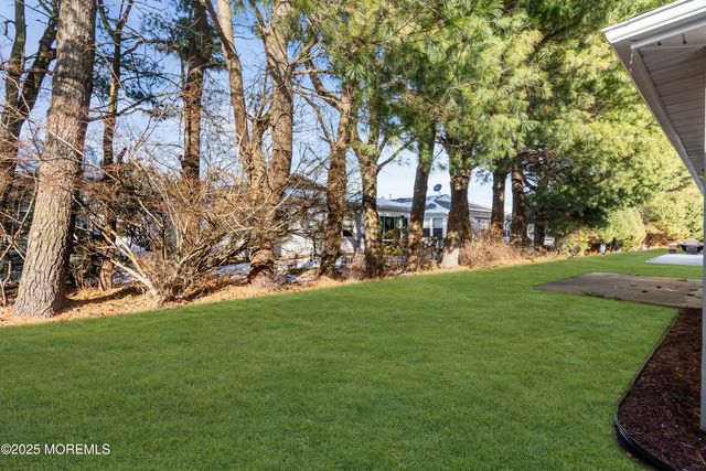 18 Meadowbrook Road, Brick, NJ 08723