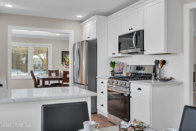 18 Meadowbrook Road, Brick, NJ 08723