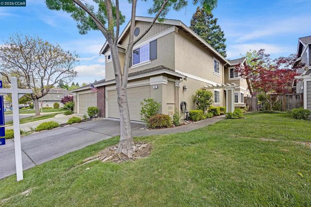 60 Rainbow Cir, Danville, CA 94506