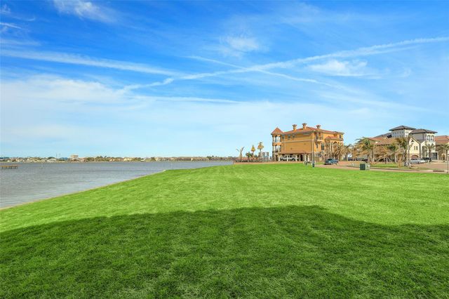 2530 Beacon Circle, League City, TX 77573