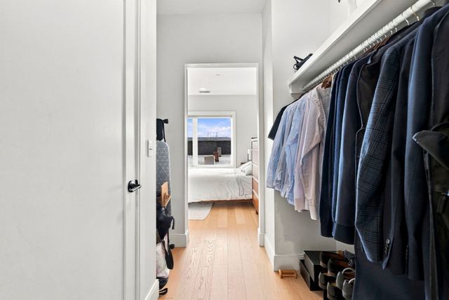 287 Maverick 403, Boston, MA 02128