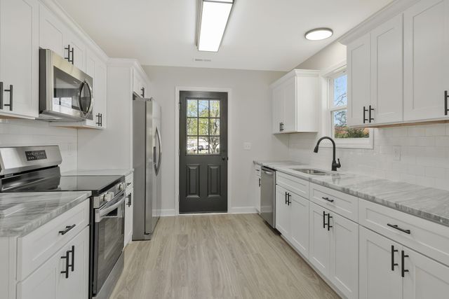 210 S Westland Ave, Gallatin, TN 37066