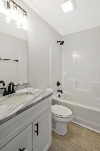 210 S Westland Ave, Gallatin, TN 37066