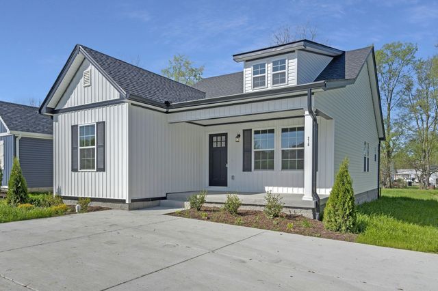 210 S Westland Ave, Gallatin, TN 37066