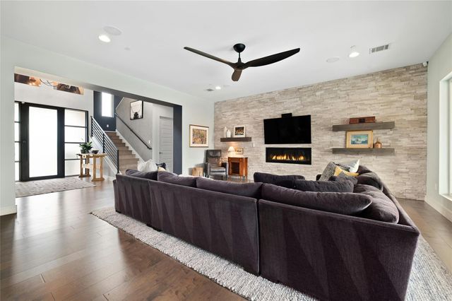 2201 Cypress PT W, Austin, TX 78746